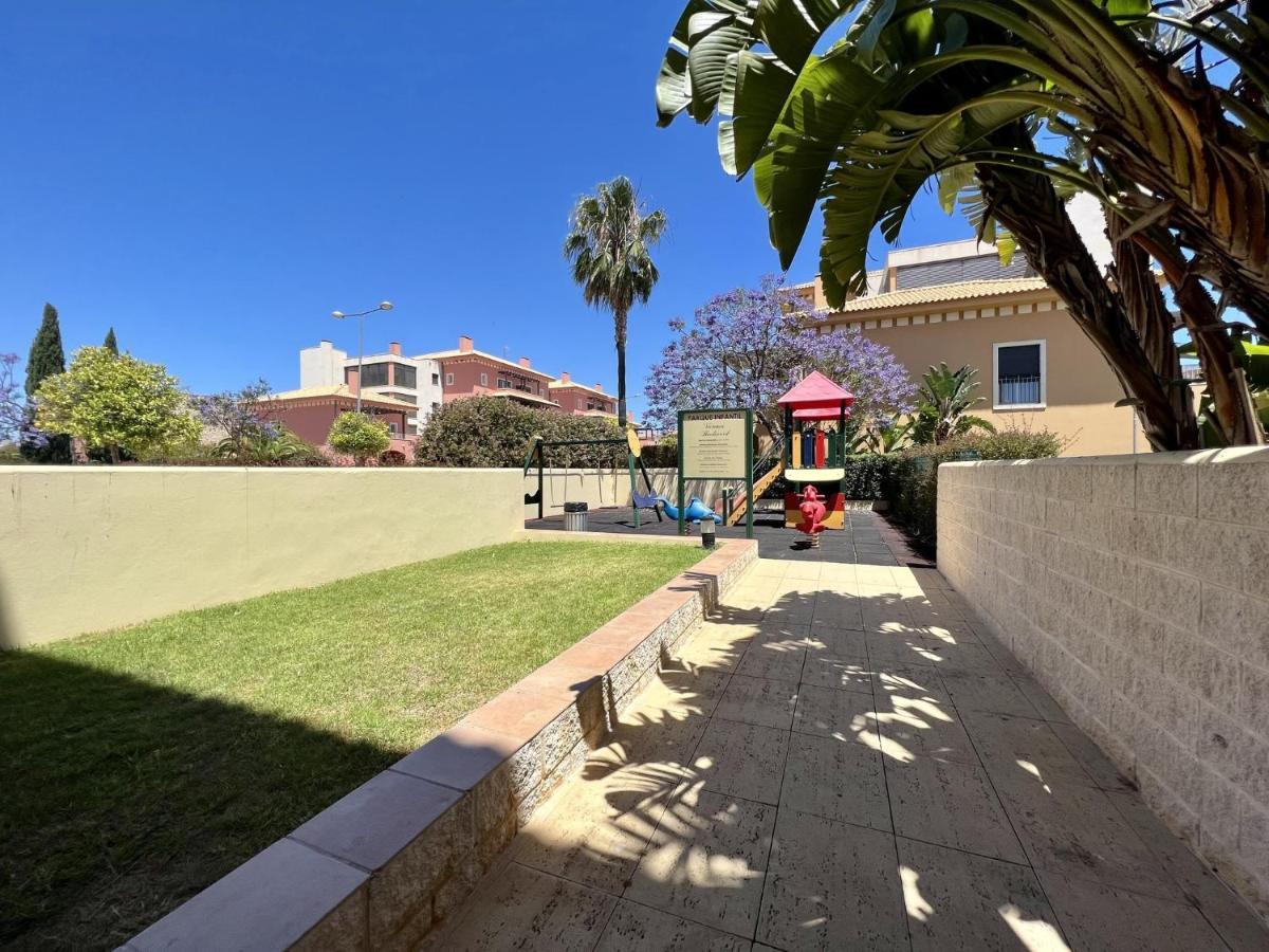 Vilamoura Victoria Gardens With Pool By Homing Exteriör bild